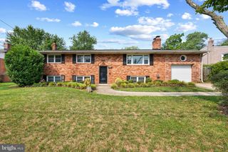 7121 KAREN ANNE DR, Temple Hills, MD 20748