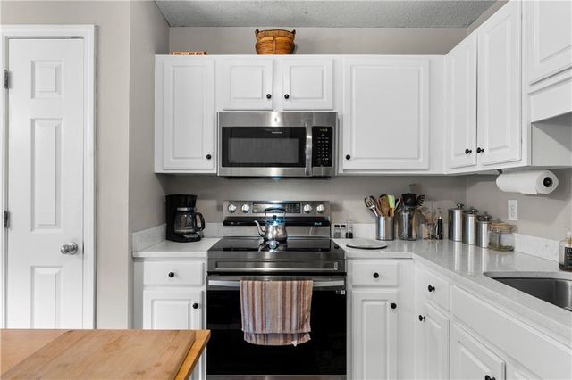 18 Glenmore Drive, Kingston, GA 30145