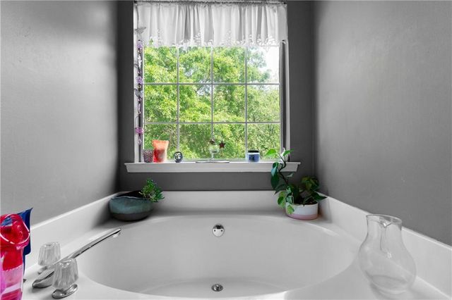 18 Glenmore Drive, Kingston, GA 30145