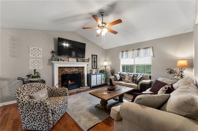 18 Glenmore Drive, Kingston, GA 30145