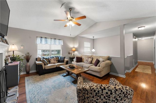 18 Glenmore Drive, Kingston, GA 30145