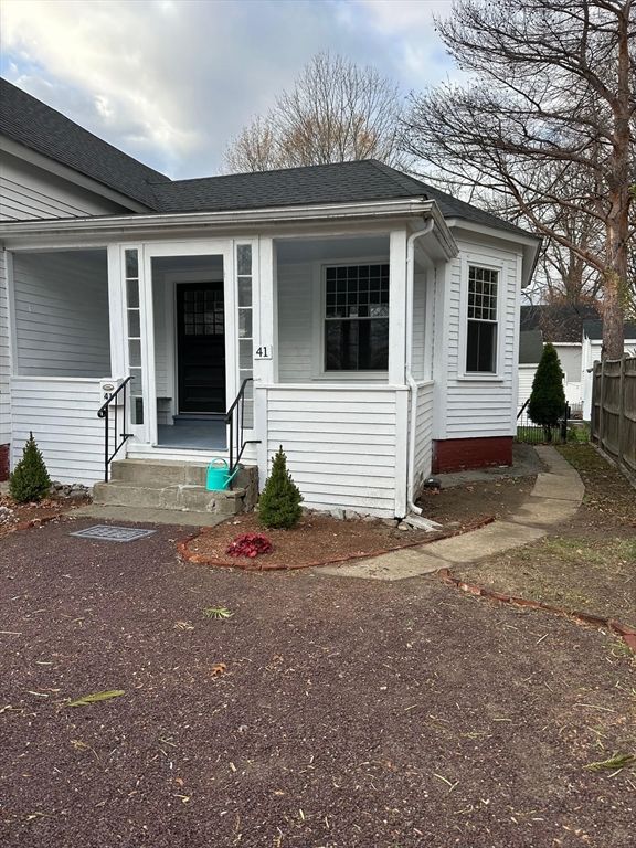 41 Prescott St 2, Reading, MA 01867