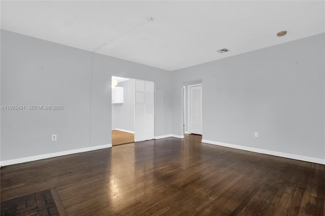 411 NW 53rd Ave, Miami, FL 33126