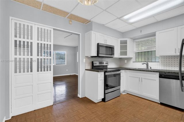 411 NW 53rd Ave, Miami, FL 33126