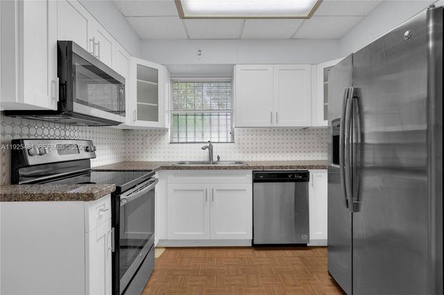 411 NW 53rd Ave, Miami, FL 33126