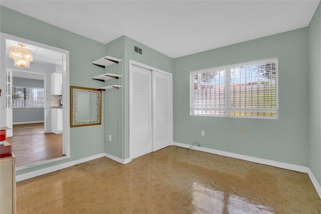 411 NW 53rd Ave, Miami, FL 33126