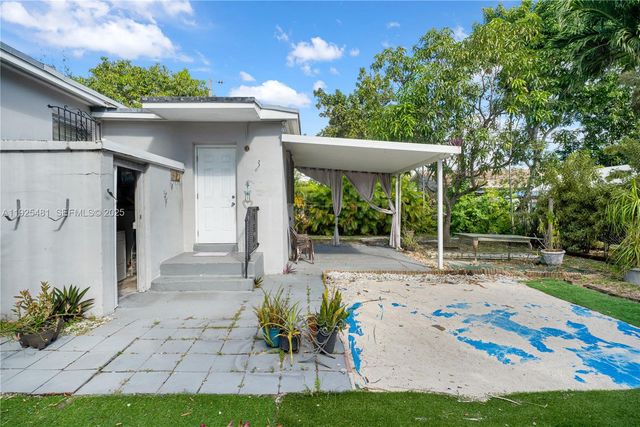 411 NW 53rd Ave, Miami, FL 33126