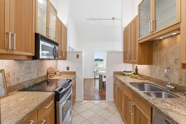 902 Lido Lane, Foster City, CA 94404