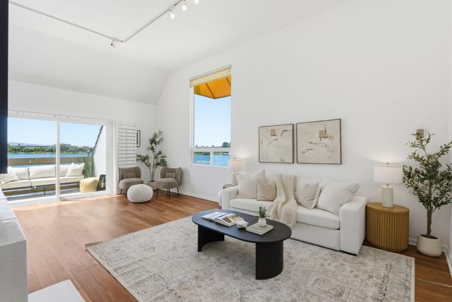902 Lido Lane, Foster City, CA 94404