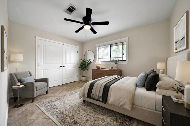 505 Seagrove Street, La Porte, TX 77571