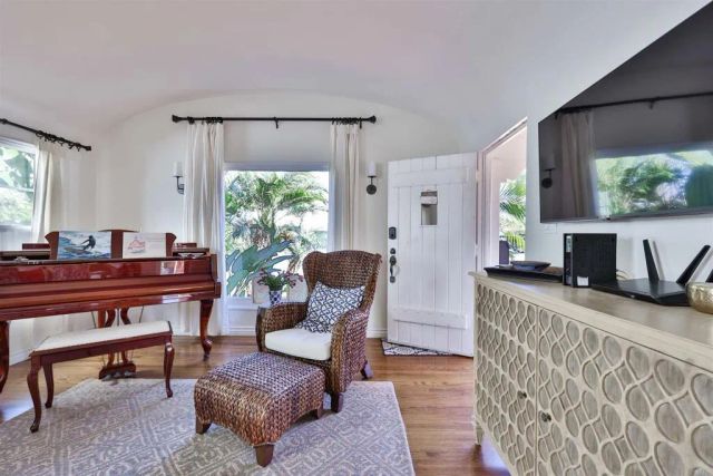 408 5th, Coronado, CA 92118