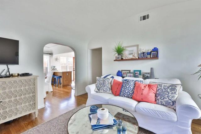 408 5th, Coronado, CA 92118