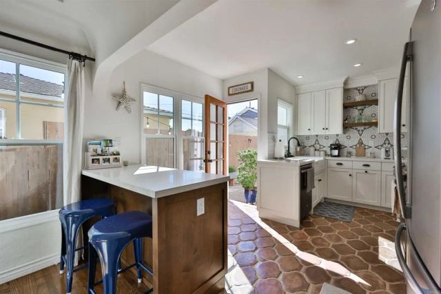408 5th, Coronado, CA 92118
