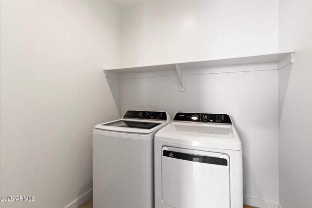 16677 W CHARLOTTE Drive, Surprise, AZ 85387