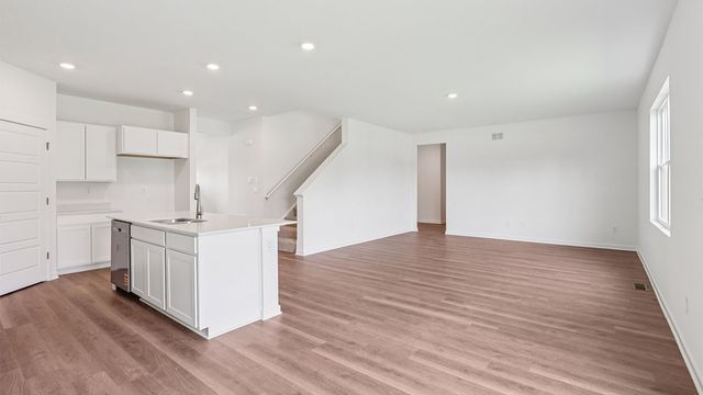 1105 Vista Court, Hampshire, IL 60140