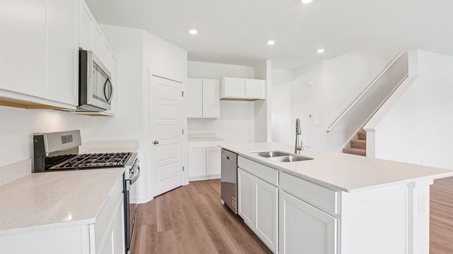 1105 Vista Court, Hampshire, IL 60140