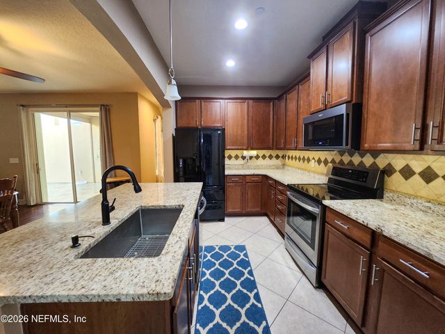 6181 CLEARSKY Drive, Jacksonville, FL 32258