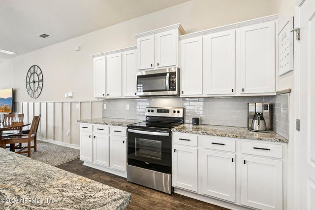 2225 WILLOW GLN Lane, Green Cove Springs, FL 32043