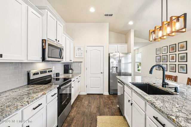2225 WILLOW GLN Lane, Green Cove Springs, FL 32043