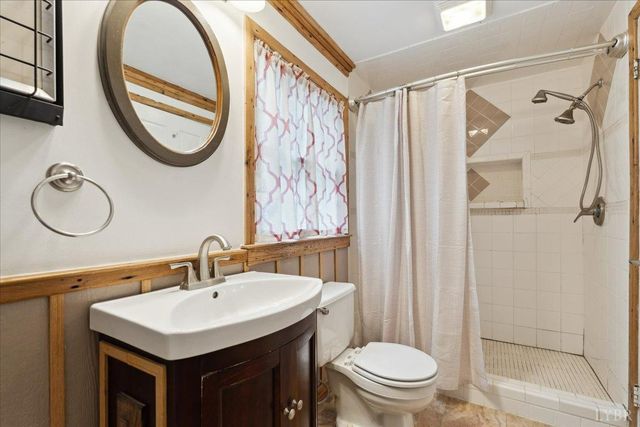524 Longwood Avenue, Bedford, VA 24523