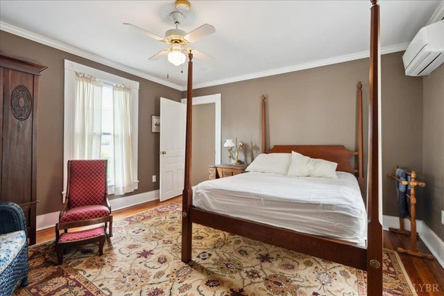 524 Longwood Avenue, Bedford, VA 24523