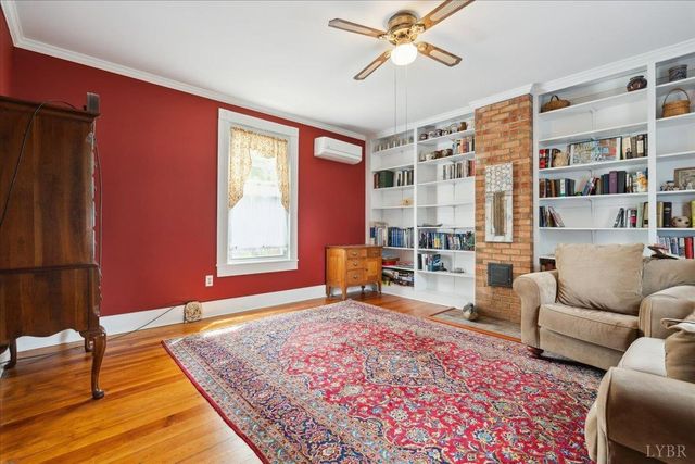 524 Longwood Avenue, Bedford, VA 24523