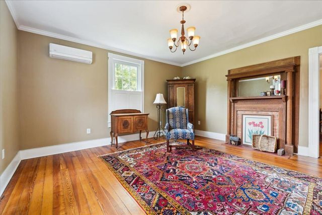 524 Longwood Avenue, Bedford, VA 24523