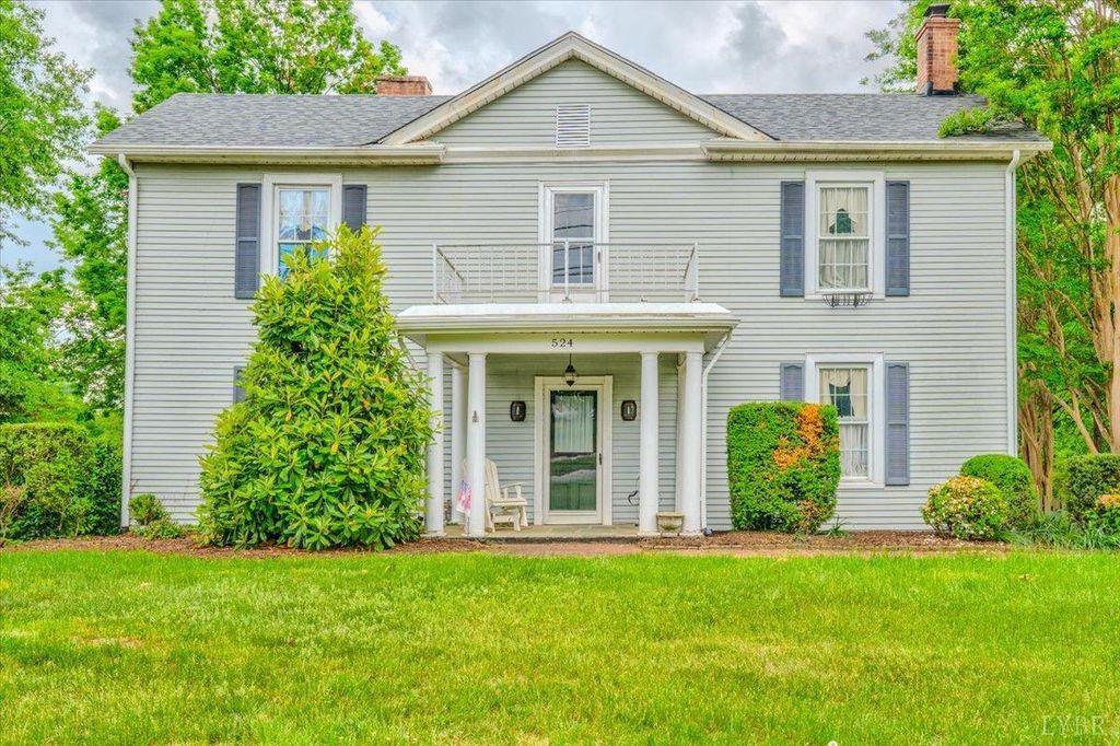 524 Longwood Avenue, Bedford, VA 24523