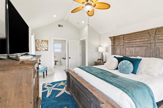 18603 Shaman Drive, Galveston, TX 77554