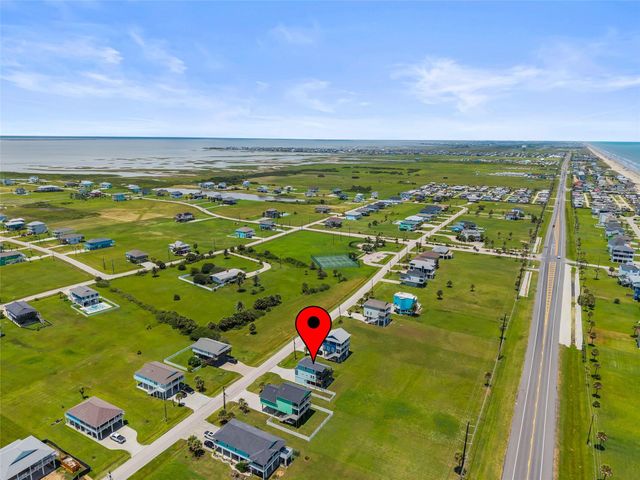 18603 Shaman Drive, Galveston, TX 77554