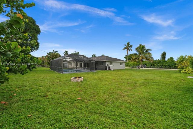 5212 Santa Rosa Court, Cape Coral, FL 33904