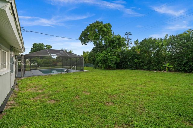 5212 Santa Rosa Court, Cape Coral, FL 33904