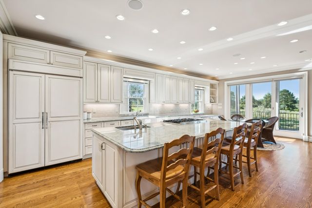1600 Rivertowne Country Club Drive, Mount Pleasant, SC 29466