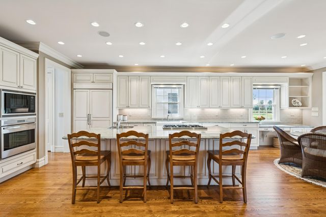 1600 Rivertowne Country Club Drive, Mount Pleasant, SC 29466
