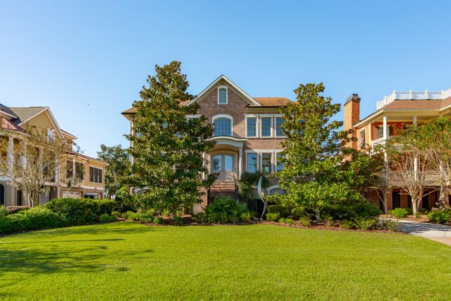 1600 Rivertowne Country Club Drive, Mount Pleasant, SC 29466