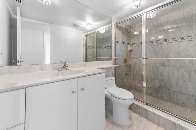 1900 Consulate Place 1004, West Palm Beach, FL 33401