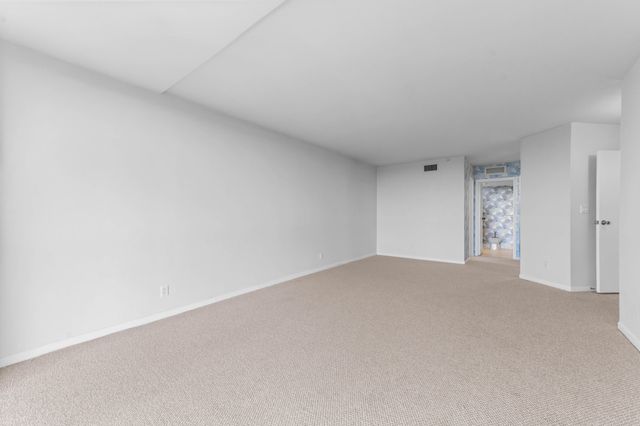 1900 Consulate Place 1004, West Palm Beach, FL 33401