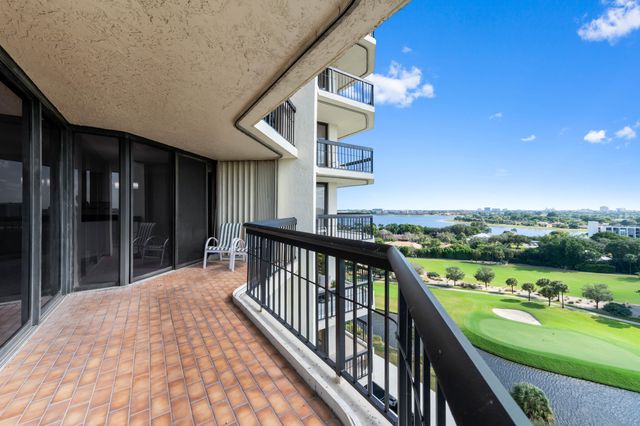 1900 Consulate Place 1004, West Palm Beach, FL 33401