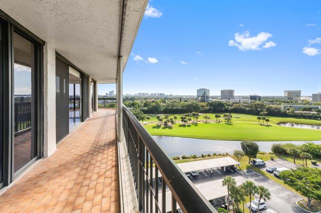 1900 Consulate Place 1004, West Palm Beach, FL 33401