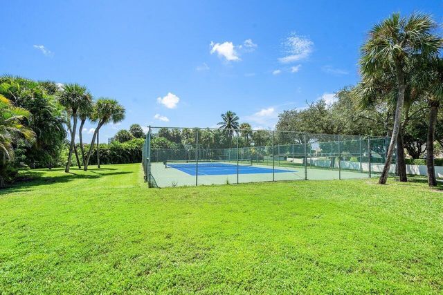 1900 Consulate Place 1004, West Palm Beach, FL 33401