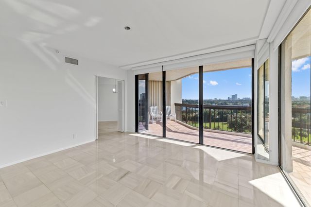 1900 Consulate Place 1004, West Palm Beach, FL 33401