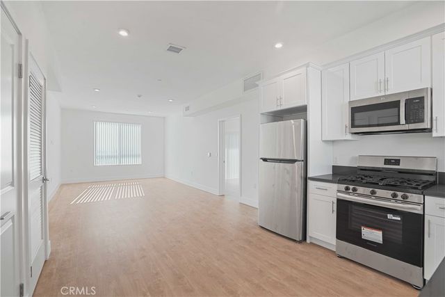 8750 Sepulveda Boulevard 308, North Hills, CA 91343