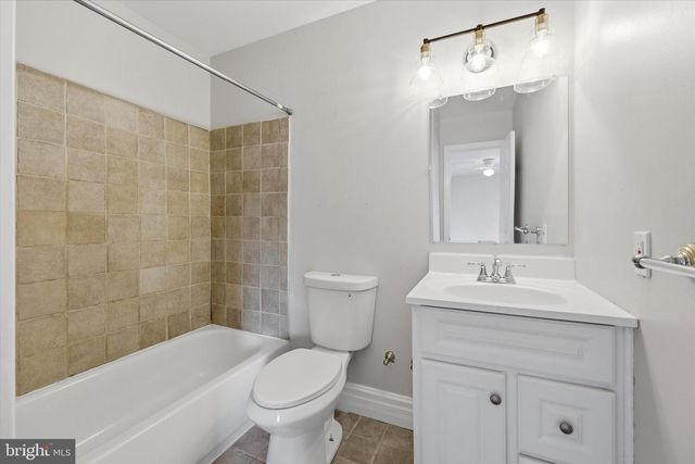 157 ECHELON RD, Voorhees, NJ 08043