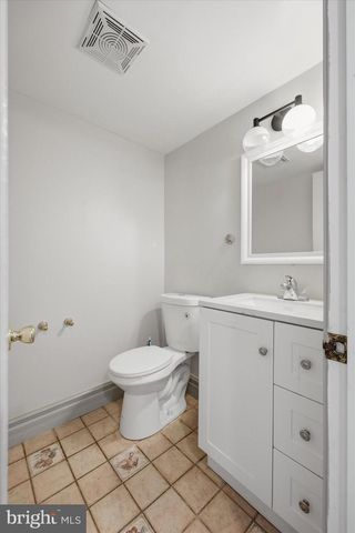 157 ECHELON RD, Voorhees, NJ 08043