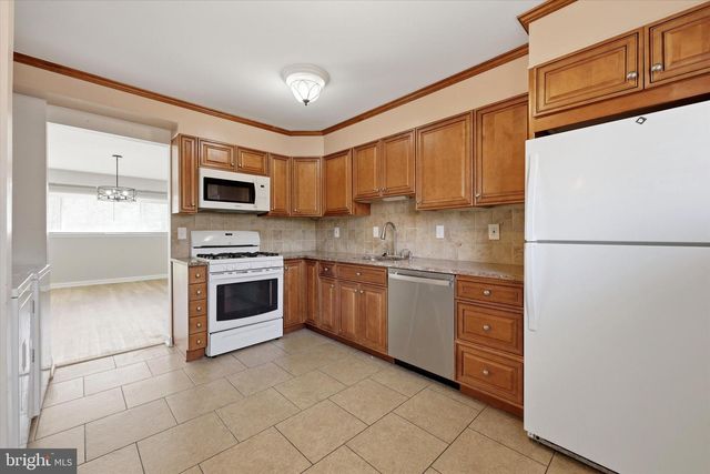 157 ECHELON RD, Voorhees, NJ 08043