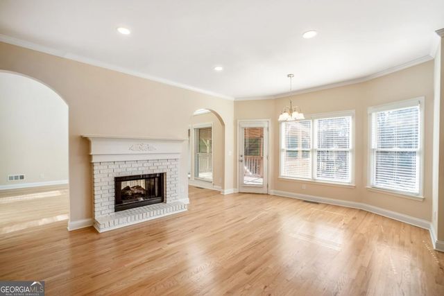 5130 Oak Plantation Walk, Lilburn, GA 30047