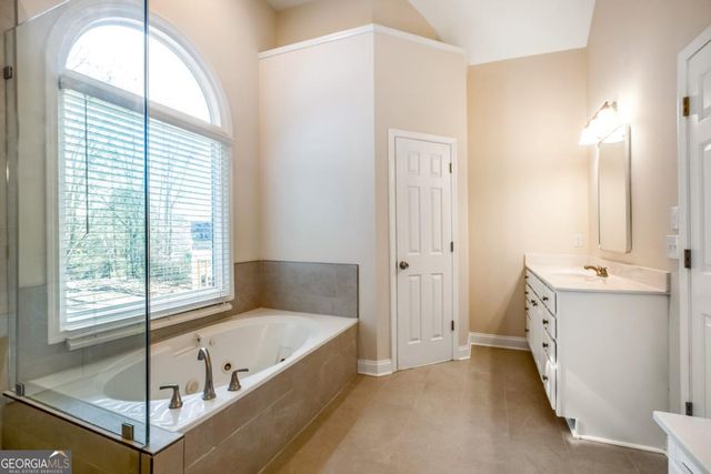 5130 Oak Plantation Walk, Lilburn, GA 30047