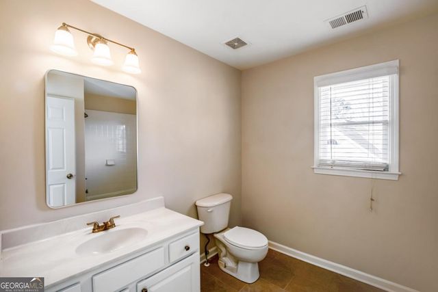 5130 Oak Plantation Walk, Lilburn, GA 30047