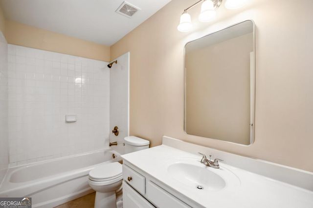 5130 Oak Plantation Walk, Lilburn, GA 30047