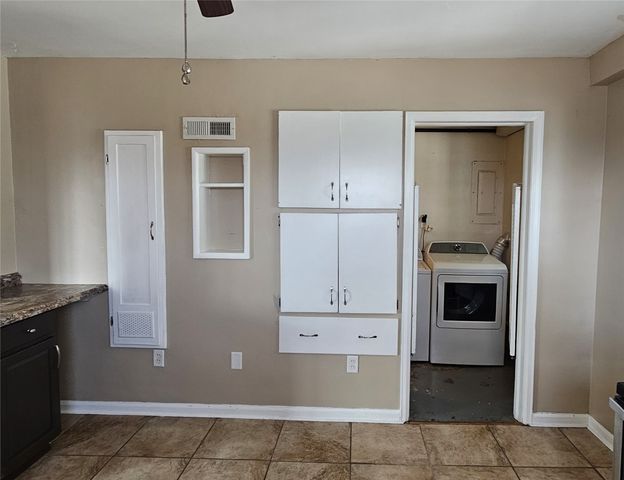 4524 E Avenue NW, Cedar Rapids, IA 52405